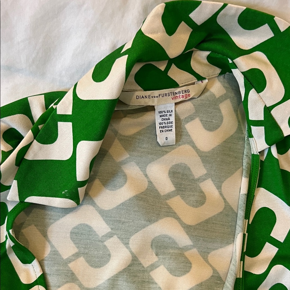 Diane Von Furstenberg Green and White Geometric Wrap Dress - Picture 2 of 3